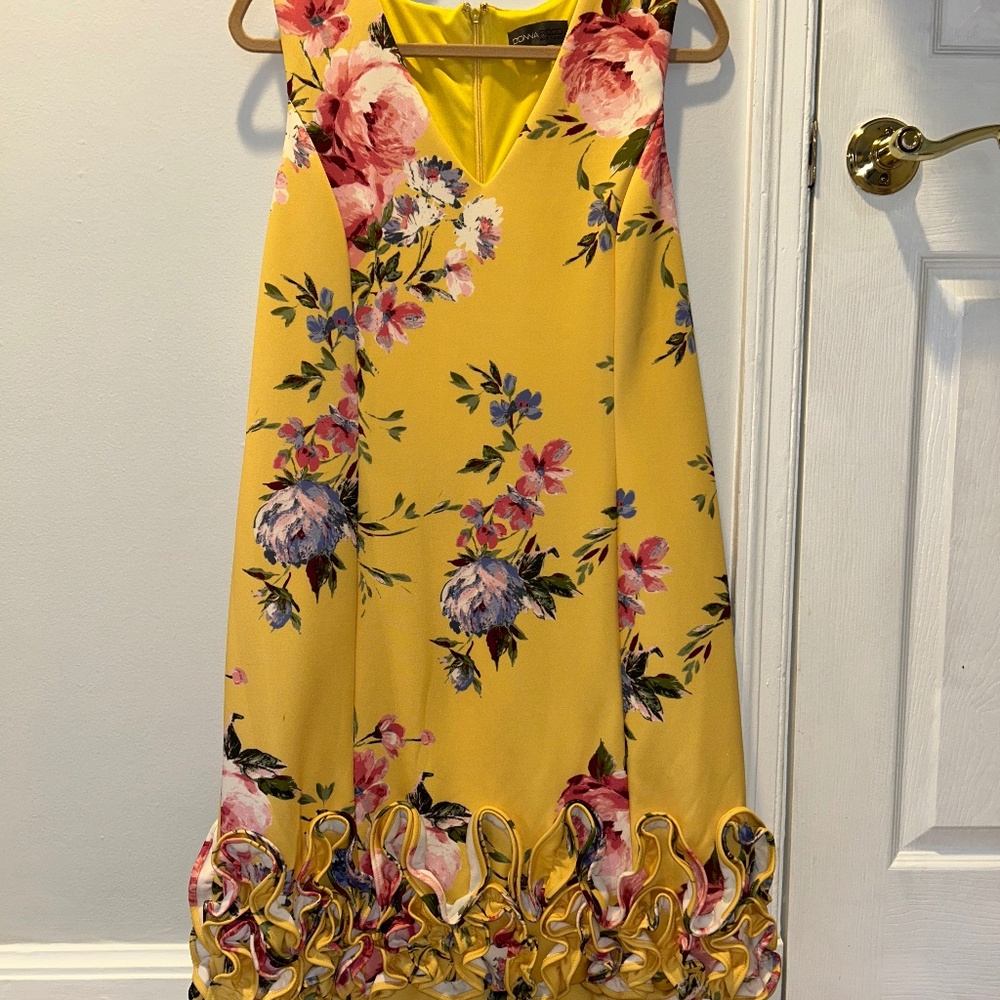 Donna Ricco Yellow Ruffle Dress